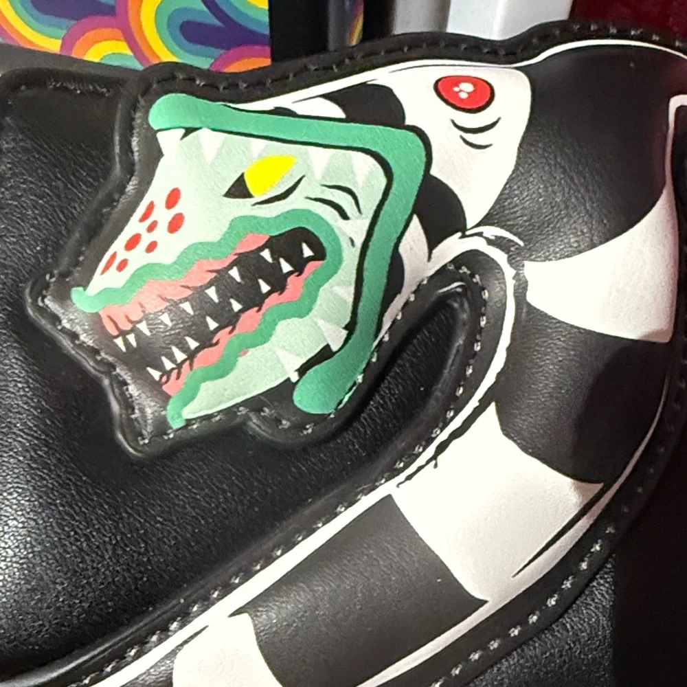 Black Beetlejuice Wallet with Striped Snake Design - Picture 4 of 4